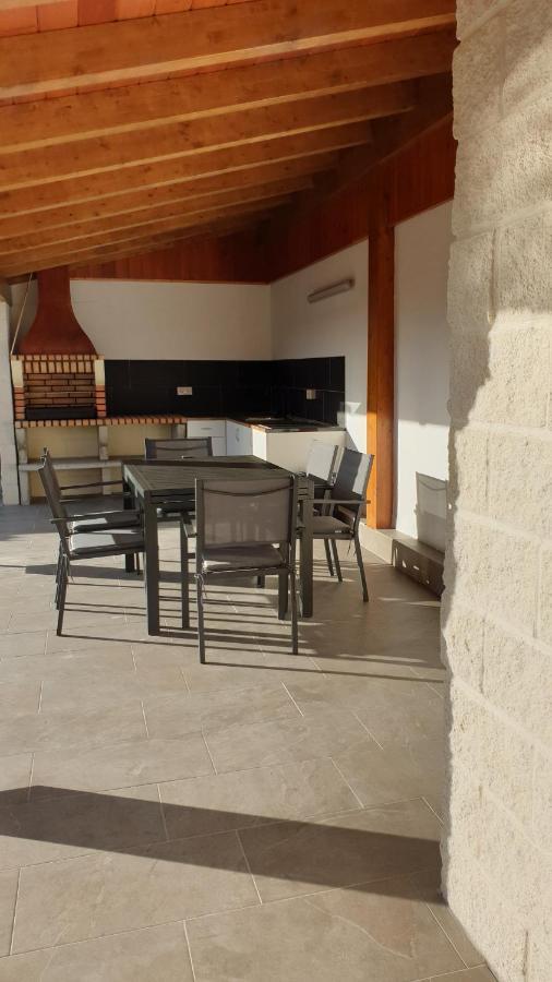 Casa Con Piscina Y Barbacoa Villa Freixido Luaran gambar