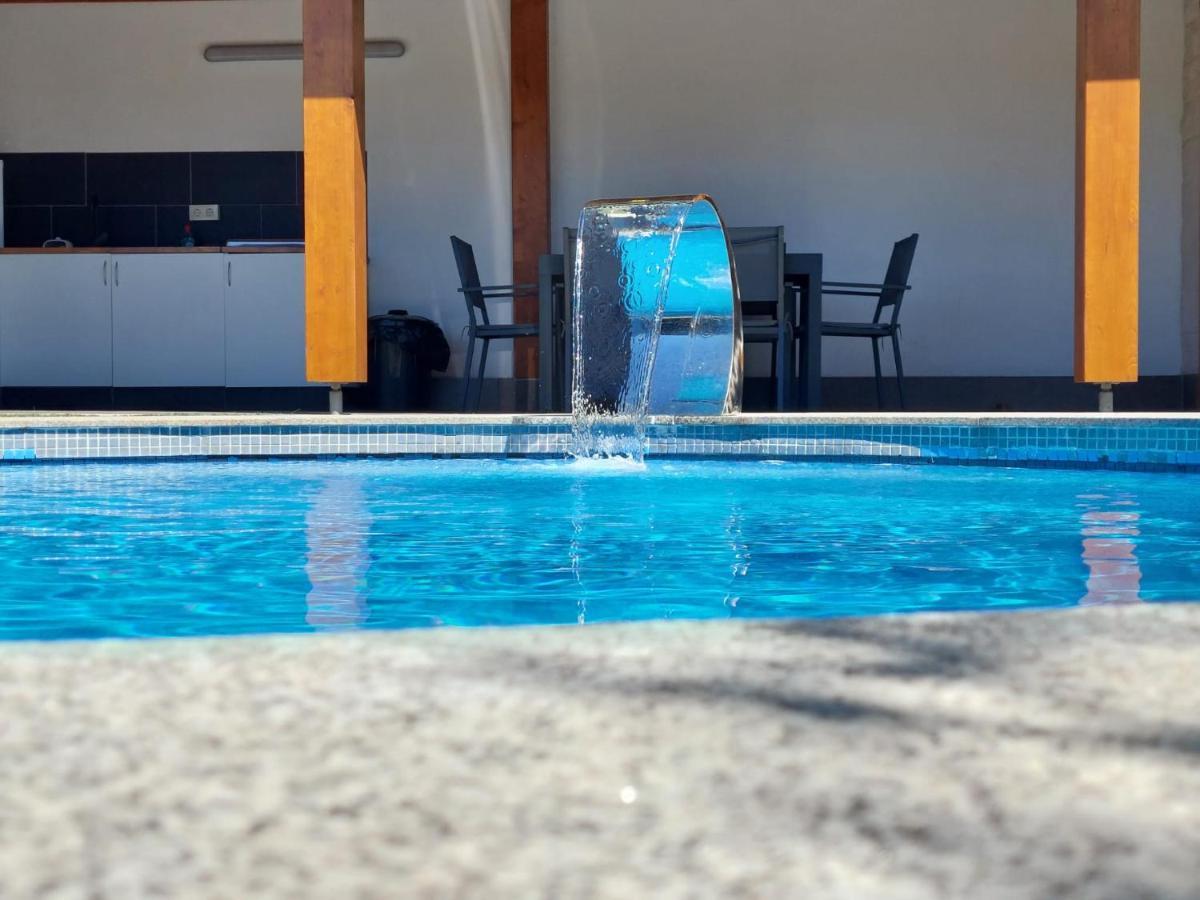 Casa Con Piscina Y Barbacoa Villa Freixido Luaran gambar